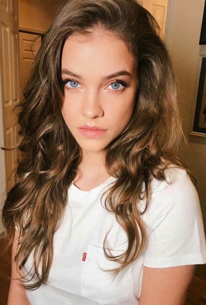 Barbara Palvin mi? Taylor Marie Hill mi? Sizce hangisi daha güzel?