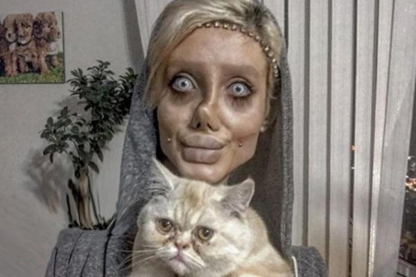 Sinema tarihinin en seksi kadın/erkek oyuncuları hangileridir?
