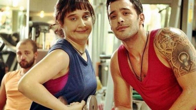 Kendini fazla güzel bulan insan itici midir?