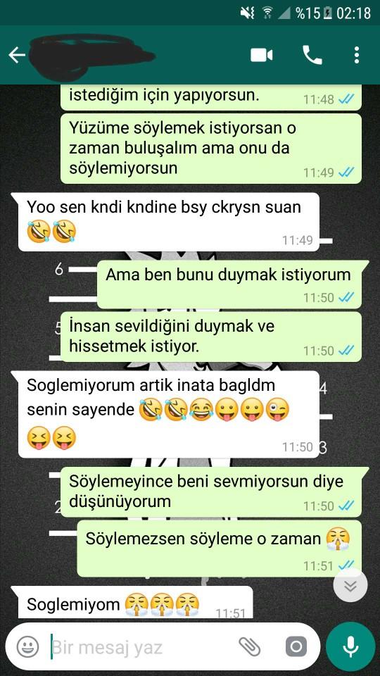 Onu sevdiğimi bildiği halde neden bana bu şekilde davranıyor?