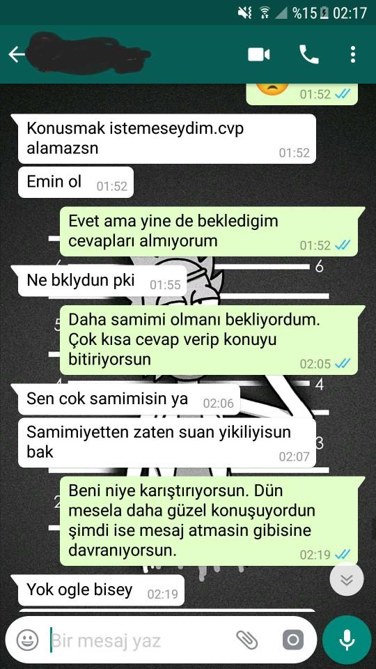 Onu sevdiğimi bildiği halde neden bana bu şekilde davranıyor?