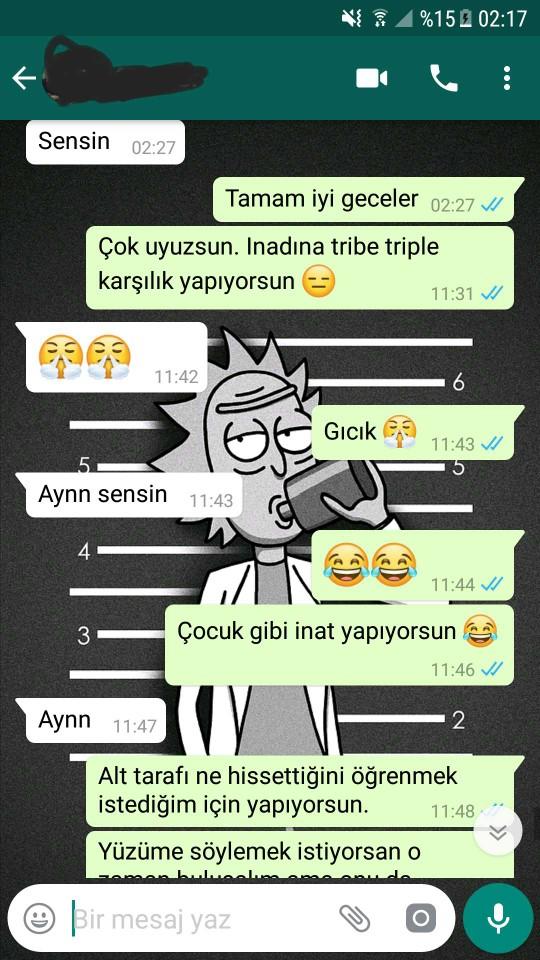 Onu sevdiğimi bildiği halde neden bana bu şekilde davranıyor?