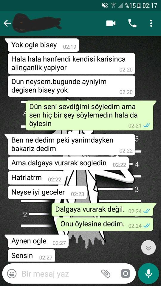 Onu sevdiğimi bildiği halde neden bana bu şekilde davranıyor?