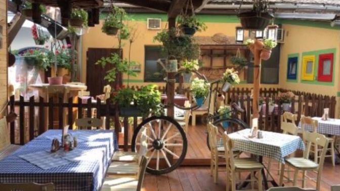 Şık bir restoran mı, salaş bir lokanta/dürümcü mü? En çok hangisini seviyorsunuz?
