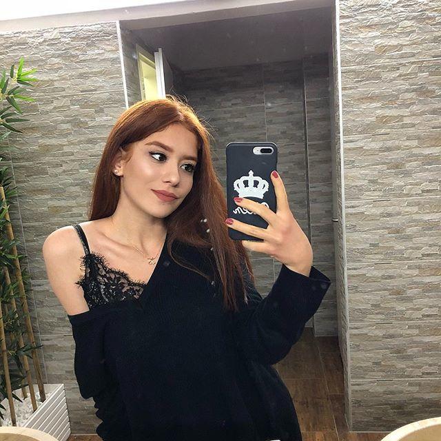 Bu kız çoook güzel değil mi ya?