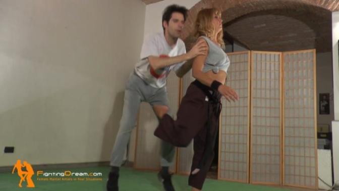 Kızlar, hiç erkek dövdünüz mü?