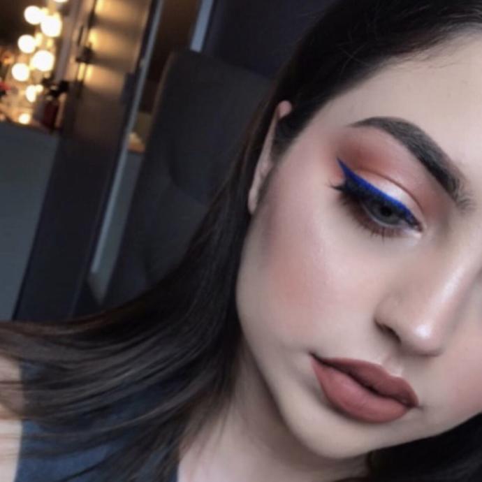 Renkli eyeliner hoşunuza gidiyor mu?