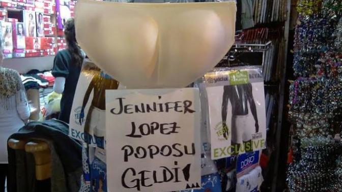 Poposu düz kadınlara bakış açınız?