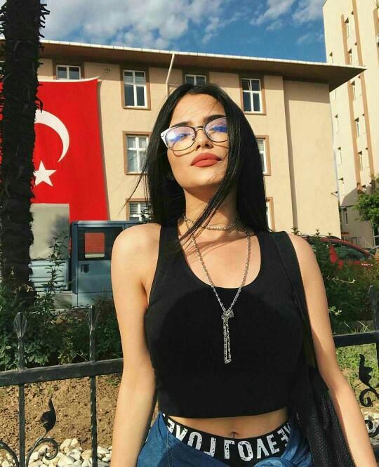 Türk kızları vs yabancı kızlar 💫?