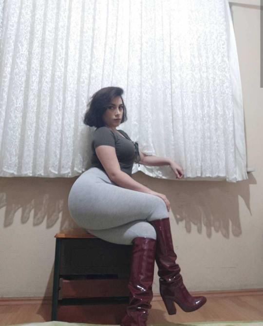 Türk kim kardashian olarak bilinen trabzonlu dilan'i nasıl buluyorsunuz?