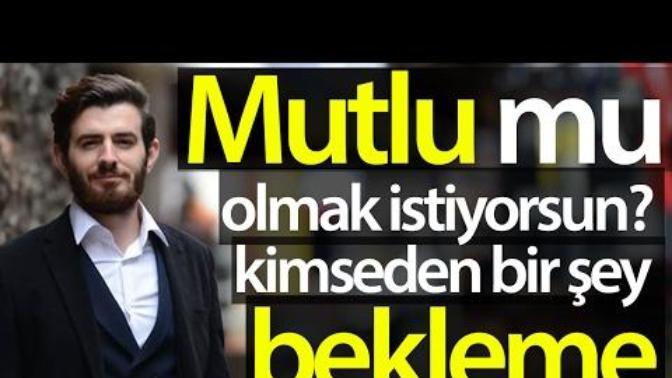 Aşık olmak demek ruhunuzun esaret altına gönüllü olarak girmesi demek değil midir?
