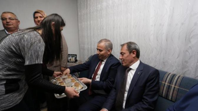 Görücü usulü evlilikte aşk olur mu?
