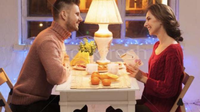 Sitede kiminle güzel bir akşam yemeği yemek isterdiniz?
