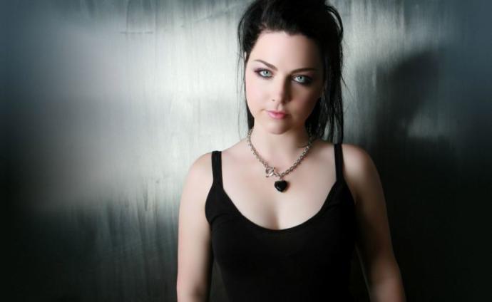 Şebnem Ferah mı Amy Lee mi?