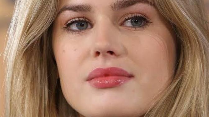 Hiç Vanessa hessler'dan daha güzel bir kız gördün mü?