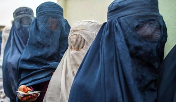 Burka giymek istiyorum yanlış mı?