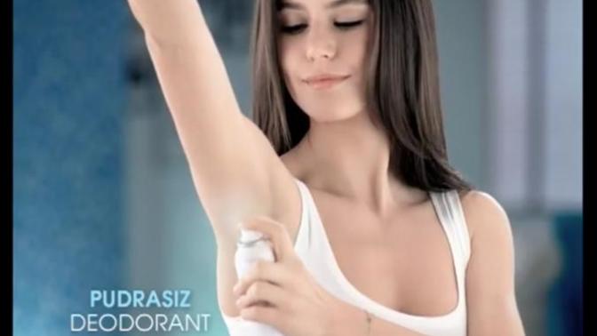 Kızlar, beren saatin koltuk altı gerçekte de pürüzsüz müdür?