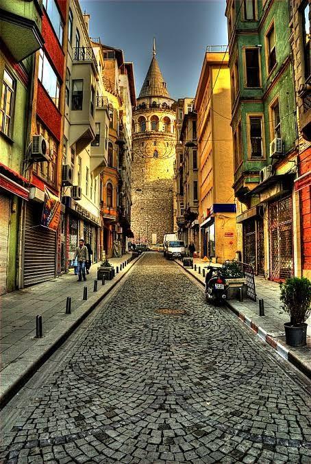 Galata Kulesi mitolojisi doğru mu?