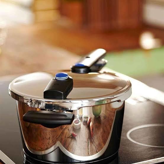 Fissler Vitaquick Bluepoint Düdüklü Tencere