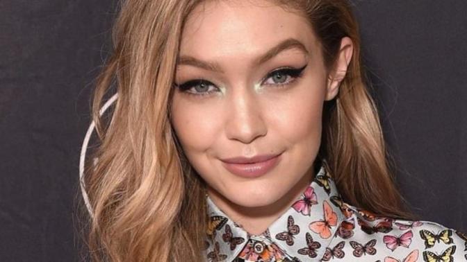 Allah aşkına söyleyin; Gigi Hadid'in nesi güzel?