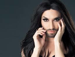 Şehirlerarası otobüs yolculuğunda yanınızdaki koltukta bir travesti ile seyahat etmeyi nasıl karşılarsınız?