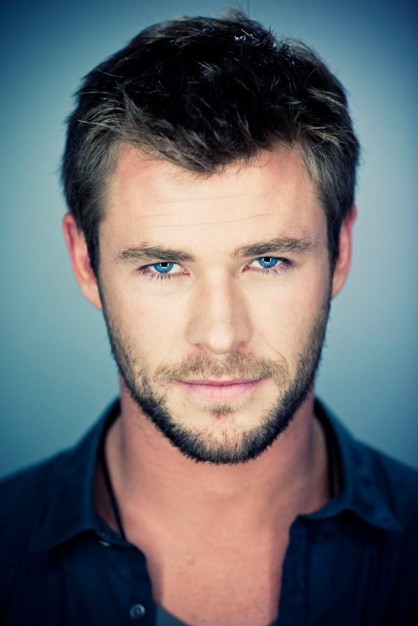 Henry Cavill mi yoksa Chris hemsworth mu daha yakışıklı?