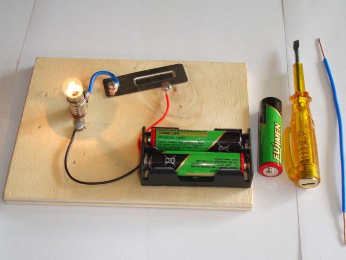 Basit elektrik devresi patlamadan ne kadar süre yanabilir?