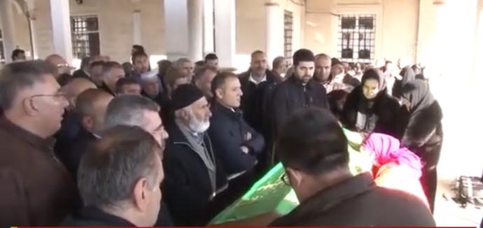 Elazığ’da karısını aldatan doç. doktoru , sevgilisinin erkekarkadaşı öldürdü, doktorun karısı cenazeye neden gelip okadar ağladı?