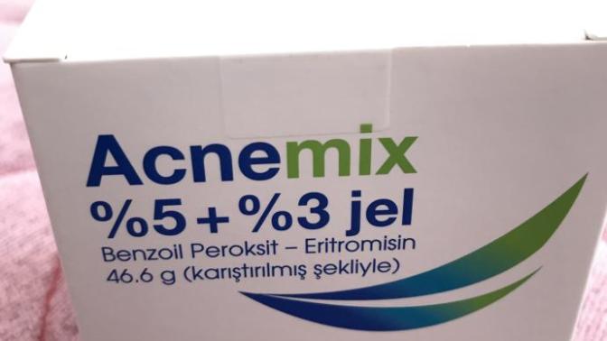 Acnemix jel kullanan var mı? (Sivilce kremi)?