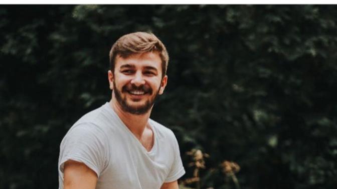 Hangisi daha yakışıklı sizce?