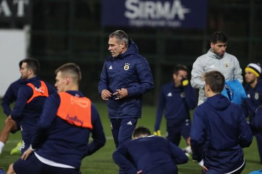 Sizce Ersun Yanal, Fenerbahçe'de başarı sağlayabilecek mi?