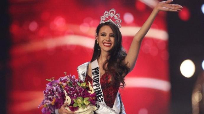 Filipinli Catriona Gray