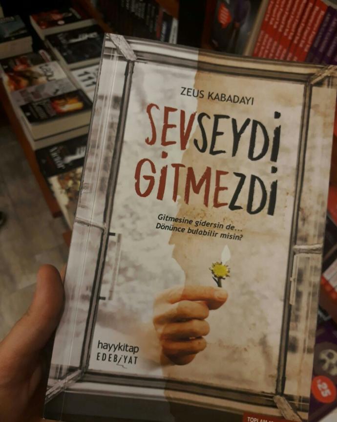 Neden çok sevdiysek gittiler?