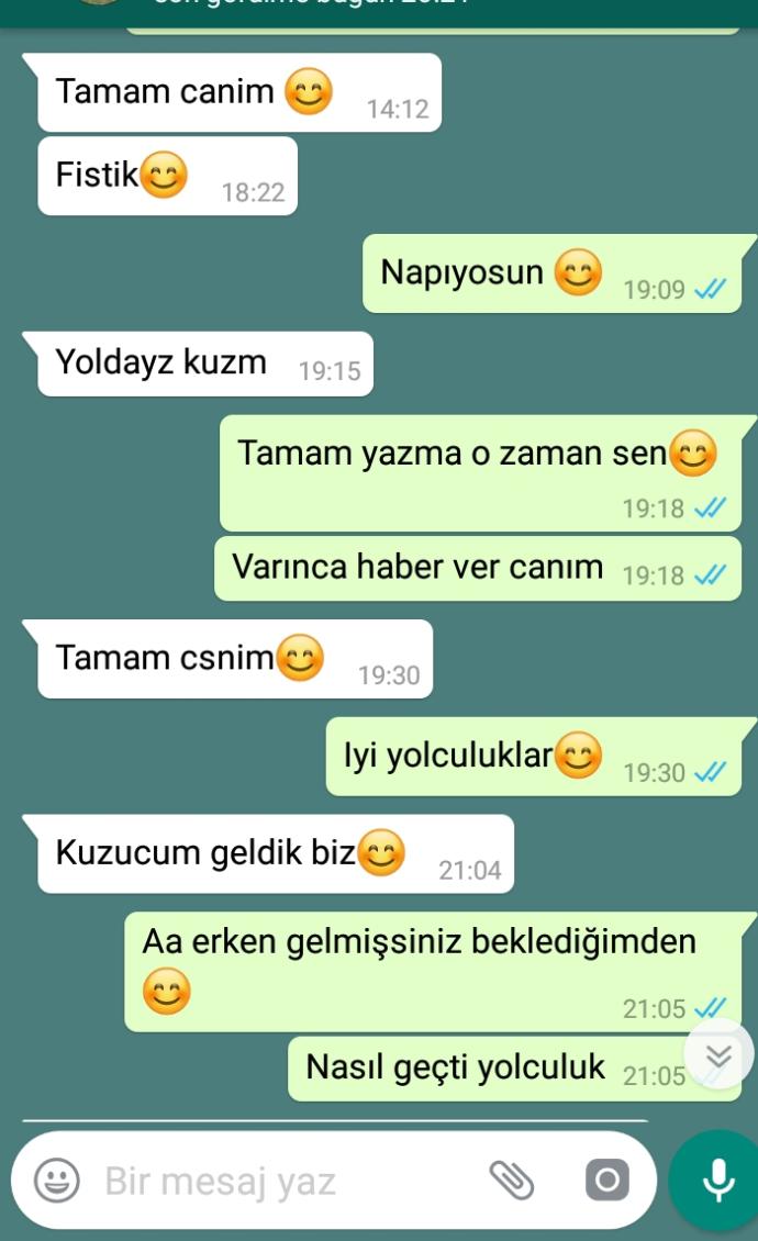 Hoşlanmasa bu kadar yakın konuşur mu?
