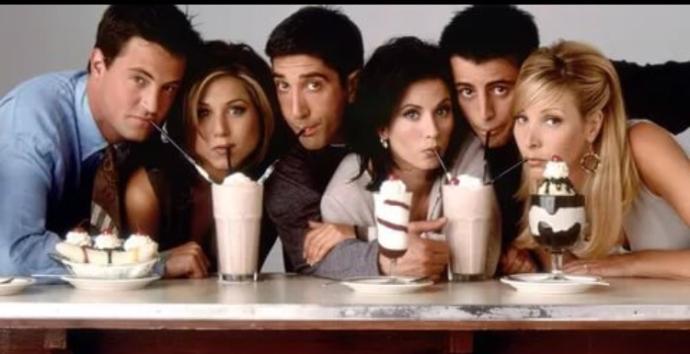Friends dizisini sevmeyen var mı?