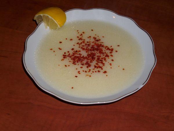 Ağır hasta iyileştiren terbiyeli tavuk suyu çorbası ister misiniz?