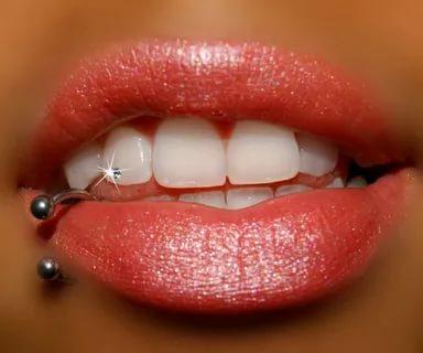 Dudak piercing i olan bir kızla öpüşür müsünüz?