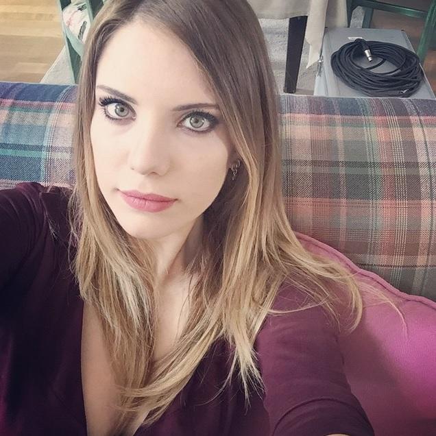 Hiç beceremiyor, keşke hiç oyuncu olmasaydı dediğiniz bir ünlü var mı?