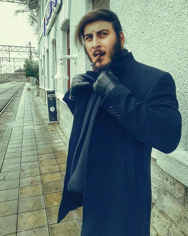 Kızlar, puro içen erkekler hakkında ne düşünüyorsunuz?