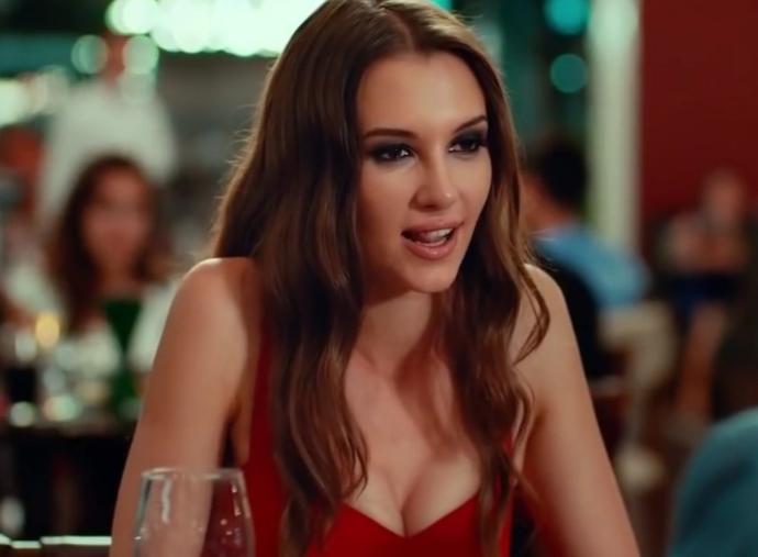 Leyla Lydia Tuğutlu size göre güzel mi?