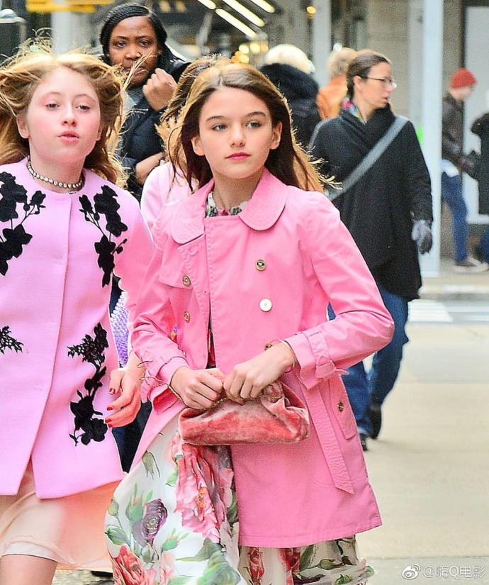 Dünya'nın en zengin çocuğu Suri Cruise hakkında ilk cümleniz nedir?
