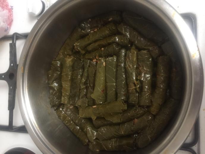 Yaprak sarmasının kaç saatte pişiyor bilen varmı?