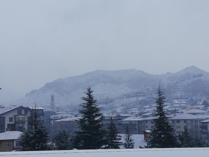 Anadolu'ya tekrardan ne güzel kar yağıyor. Sizin oralarda hava durumu nasıl?