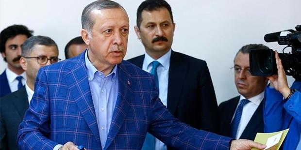 Erkekte Lacivert Ceket Nasıl Kombilenir?
