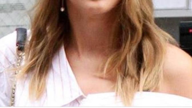 Avril Lavigne'nin saçı neden Taylor Swift gibi değil?