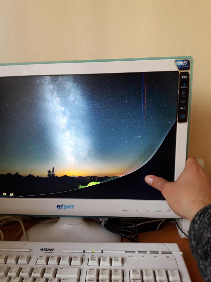 Sizce Bu Monitördeki Kararma Mönitöre Ait bir Sorun mu?