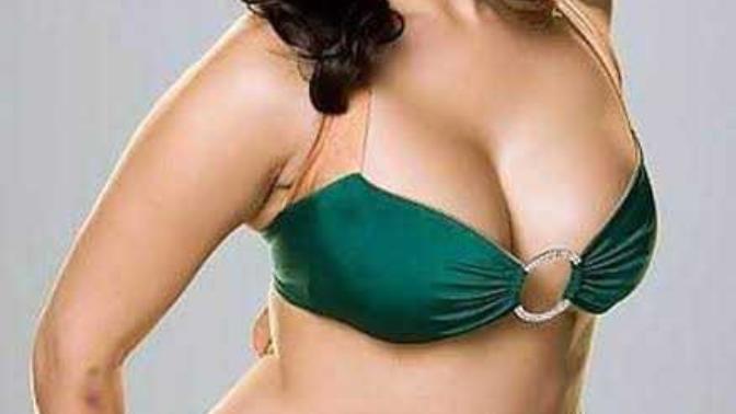 Sunny leone mi alexis texas mi?