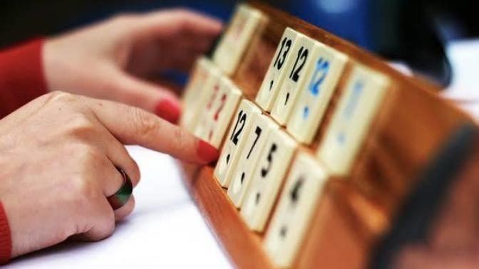 Sevgiliyle karşılıklı okey oynamak mı daha eğlencelidir yoksa oyun havası oynamak mı?