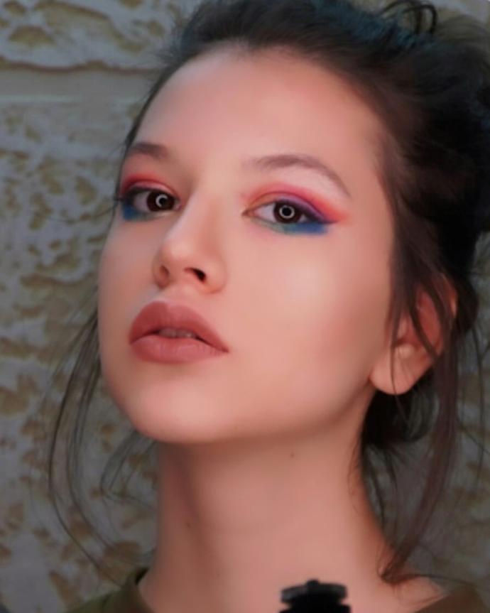 Hangi seksi kız yaşına göre daha çekici sence? ?