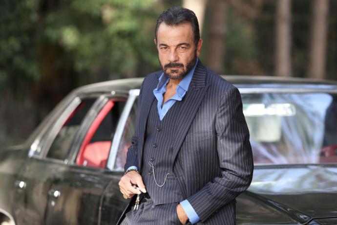 Kerem Alışık sizce, babası gibi oyunculuğun hakkını veriyor mu?